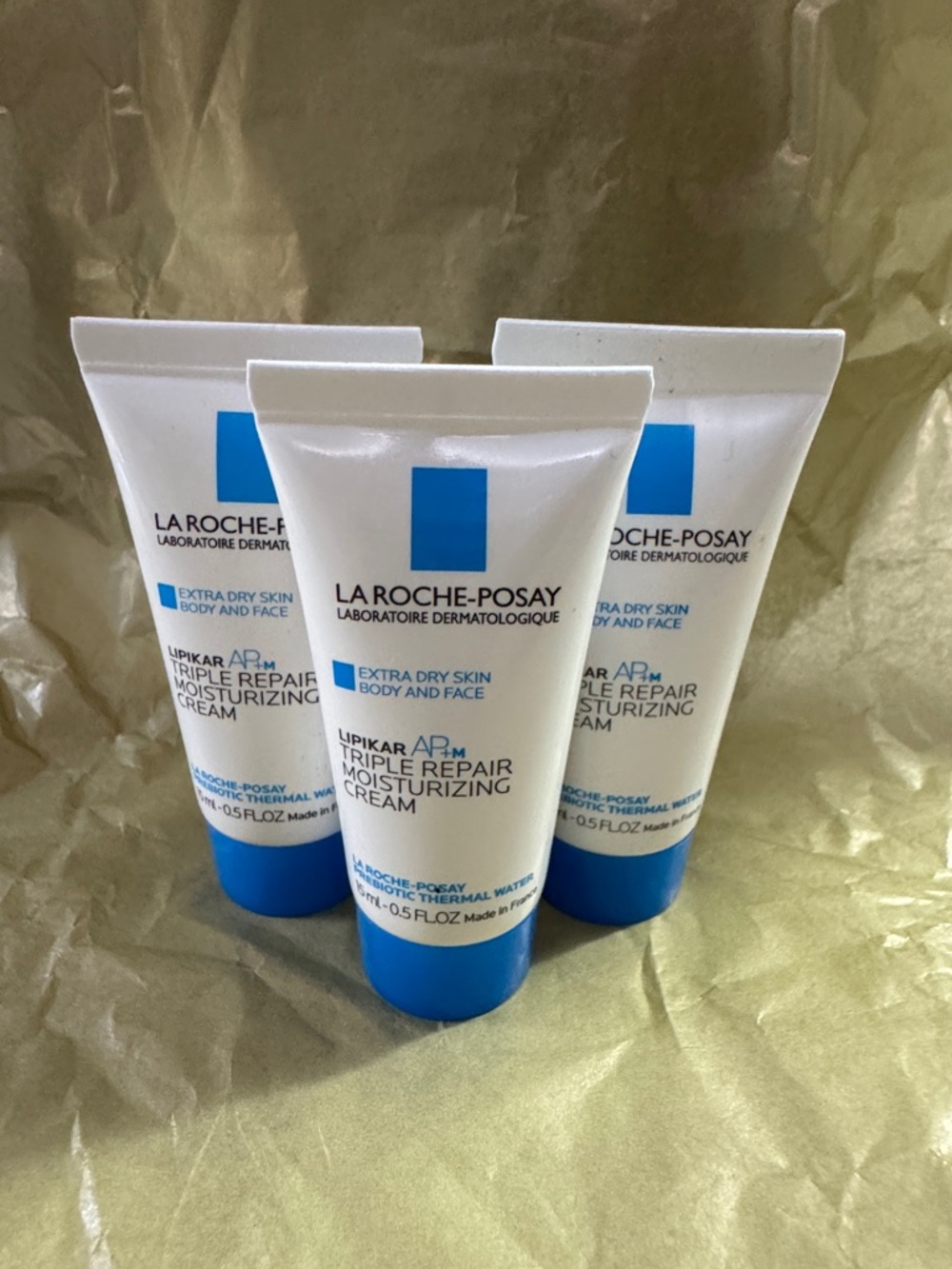 La Roche-Posay Lipikar Triple Repair Moisturizing Cream - White & Blue